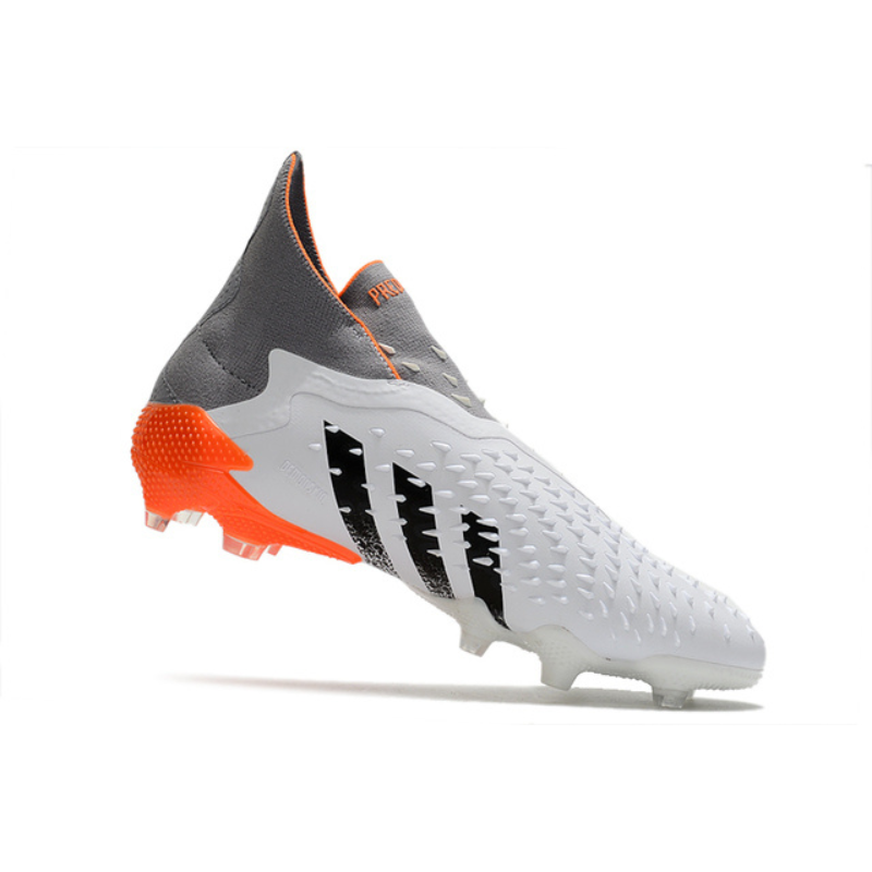 Chuteira Adidas Predator Freak+ Campo FG "White Spark"