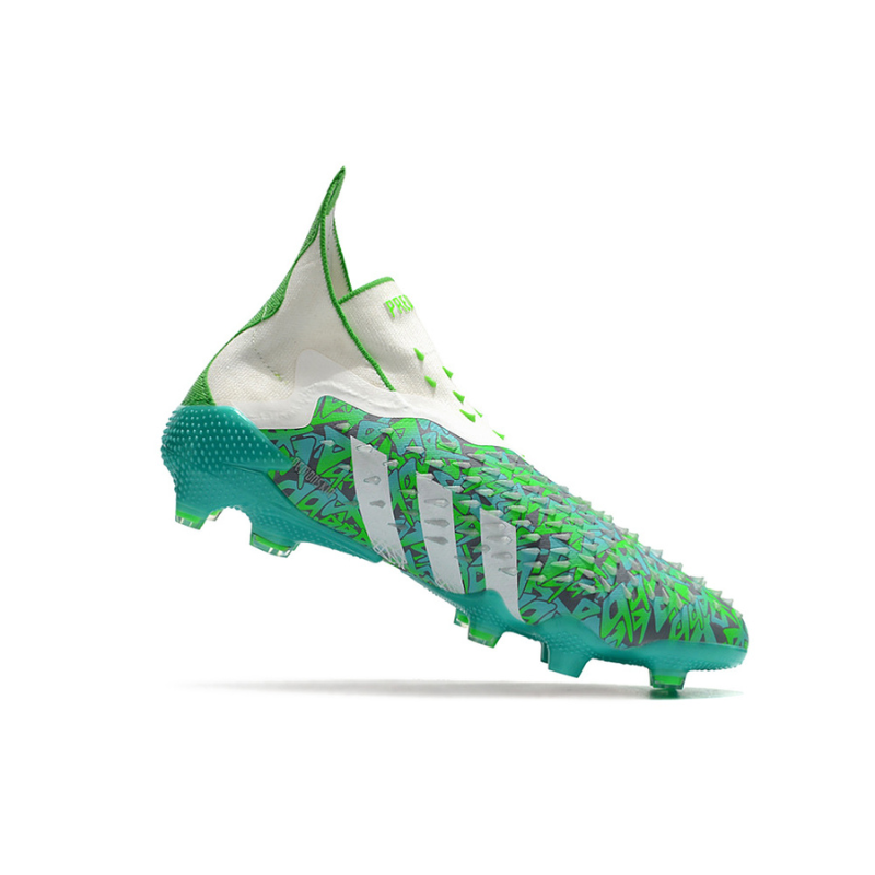 Chuteira Adidas Predator Freak+ Campo FG
